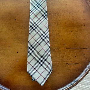 Authentic Burberry Men’s Silk Tie Beige
